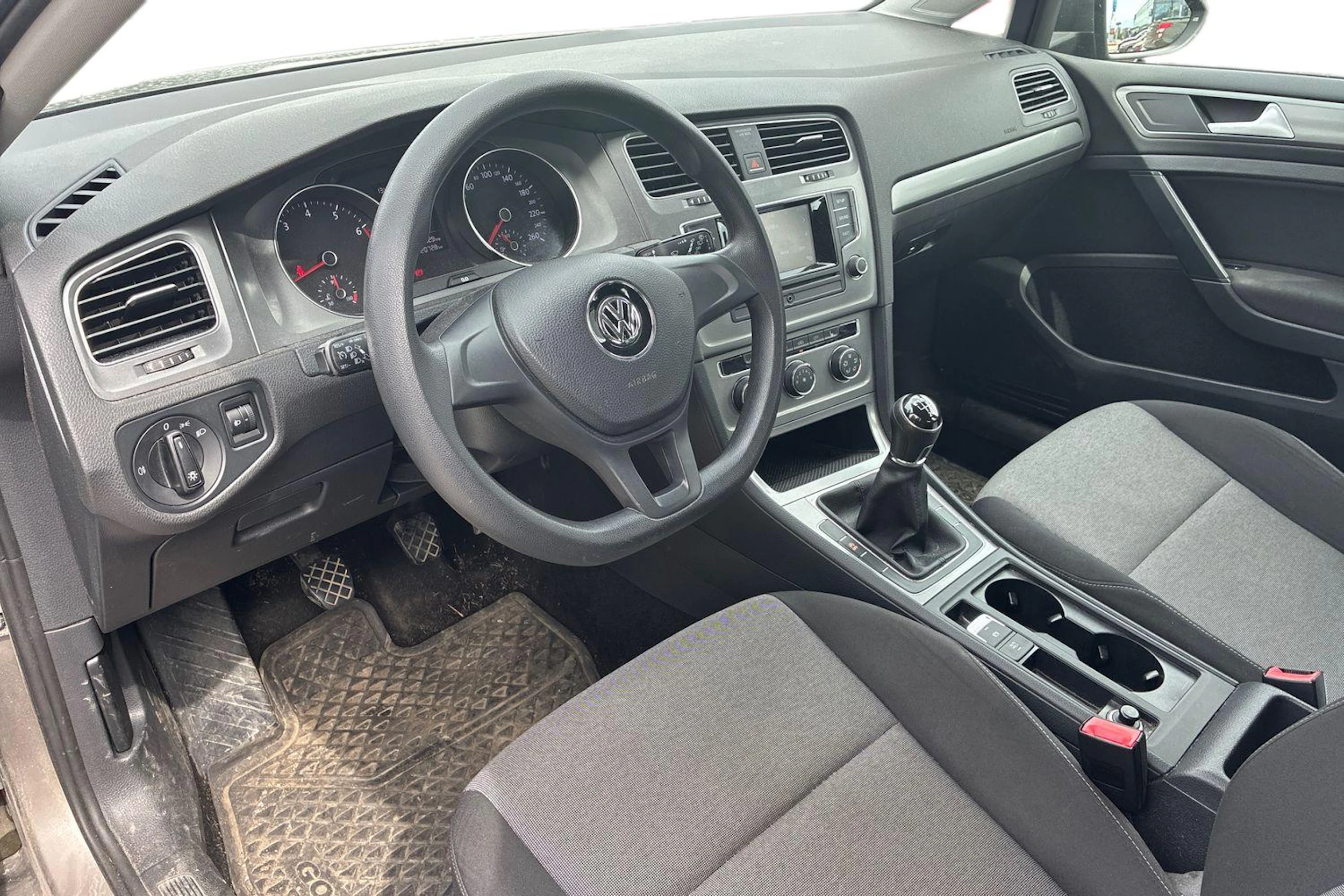 harmaa Volkswagen Golf 2014 kuva 3.