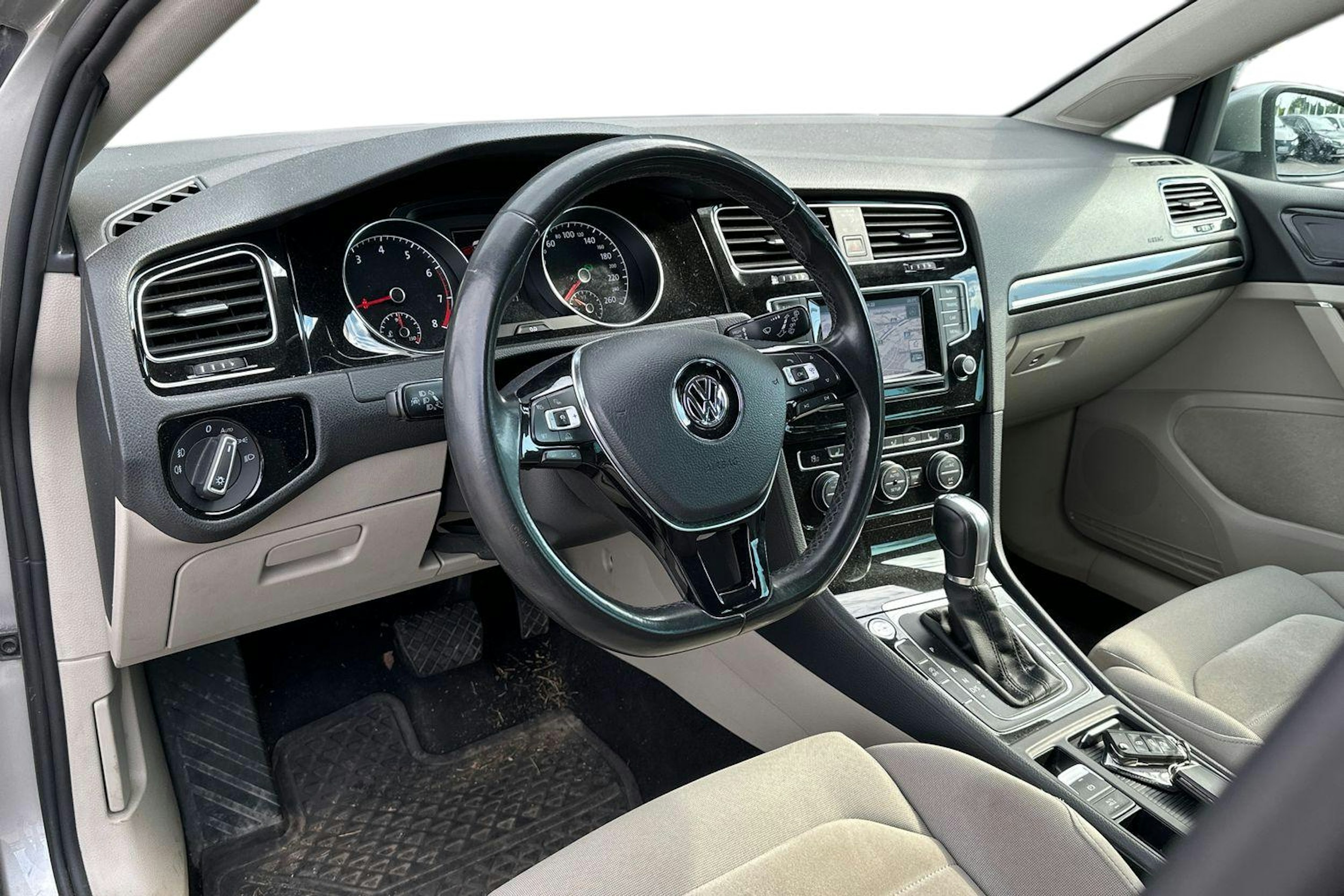 harmaa Volkswagen Golf 2014 kuva 3.