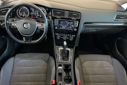 harmaa Volkswagen Golf 2014 kuva 9.