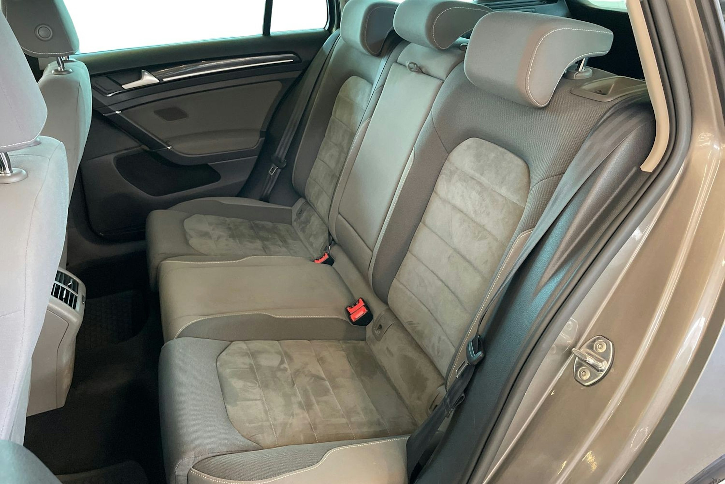 harmaa Volkswagen Golf 2014 kuva 10.