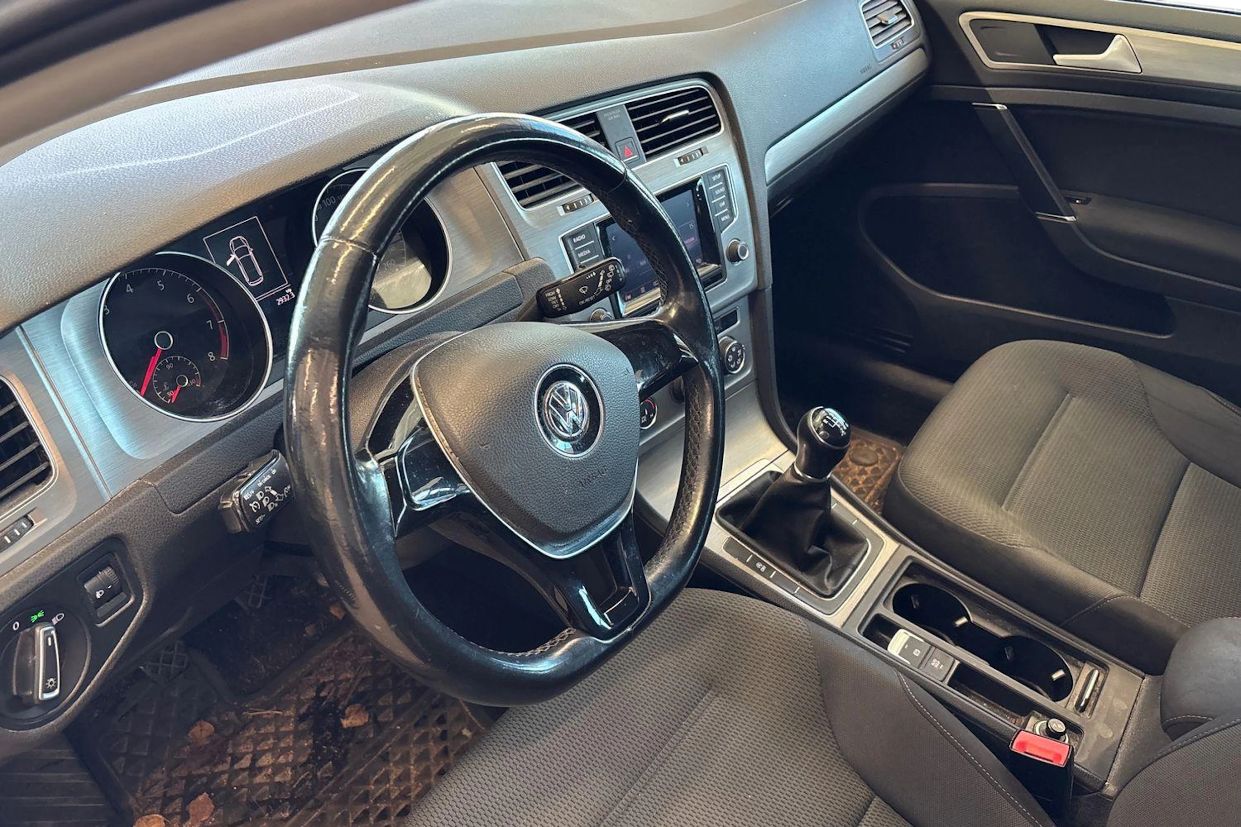musta Volkswagen Golf 2014 kuva 3.