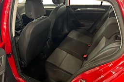 punainen Volkswagen Golf 2014 kuva 10.