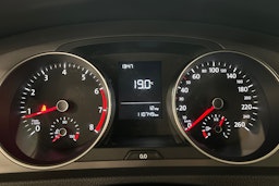 punainen Volkswagen Golf 2014 kuva 18.