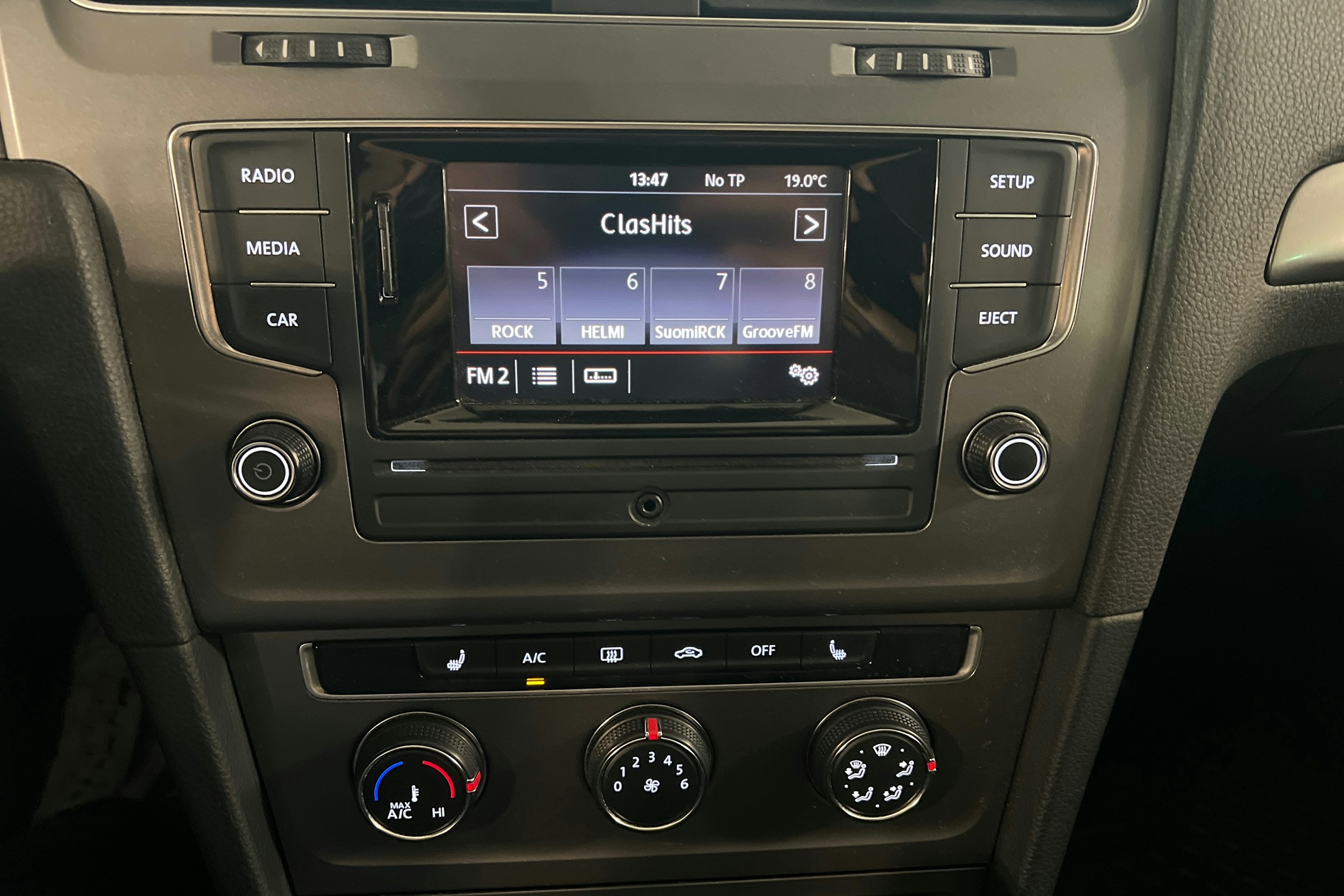 punainen Volkswagen Golf 2014 kuva 19.