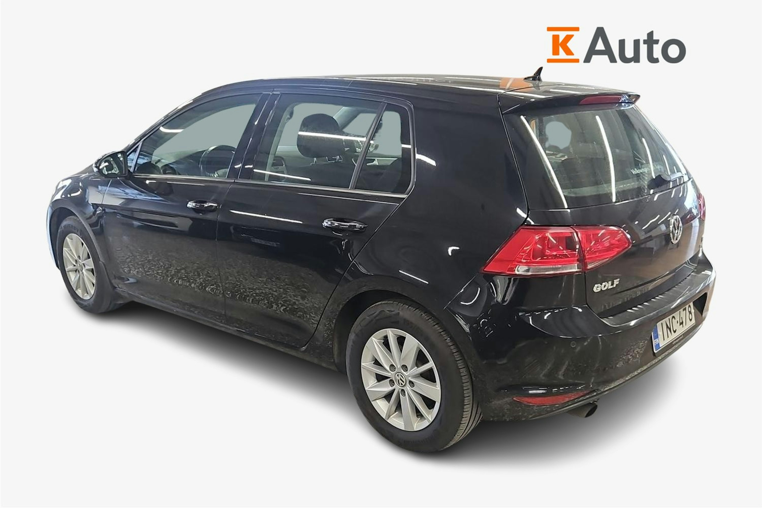 Musta Volkswagen GOLF 2014 kuva 2.