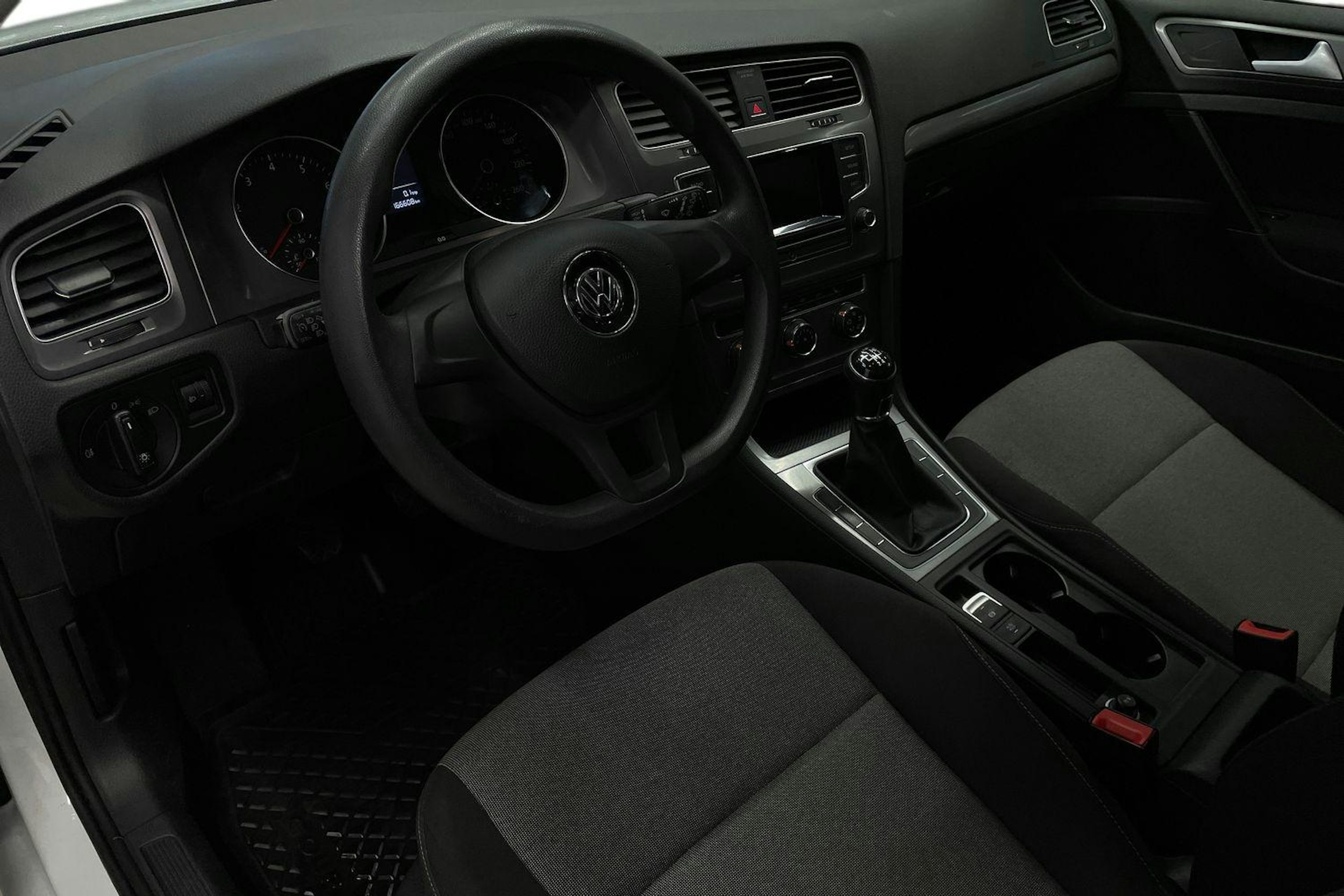Valkoinen Volkswagen GOLF 2014 kuva 7.