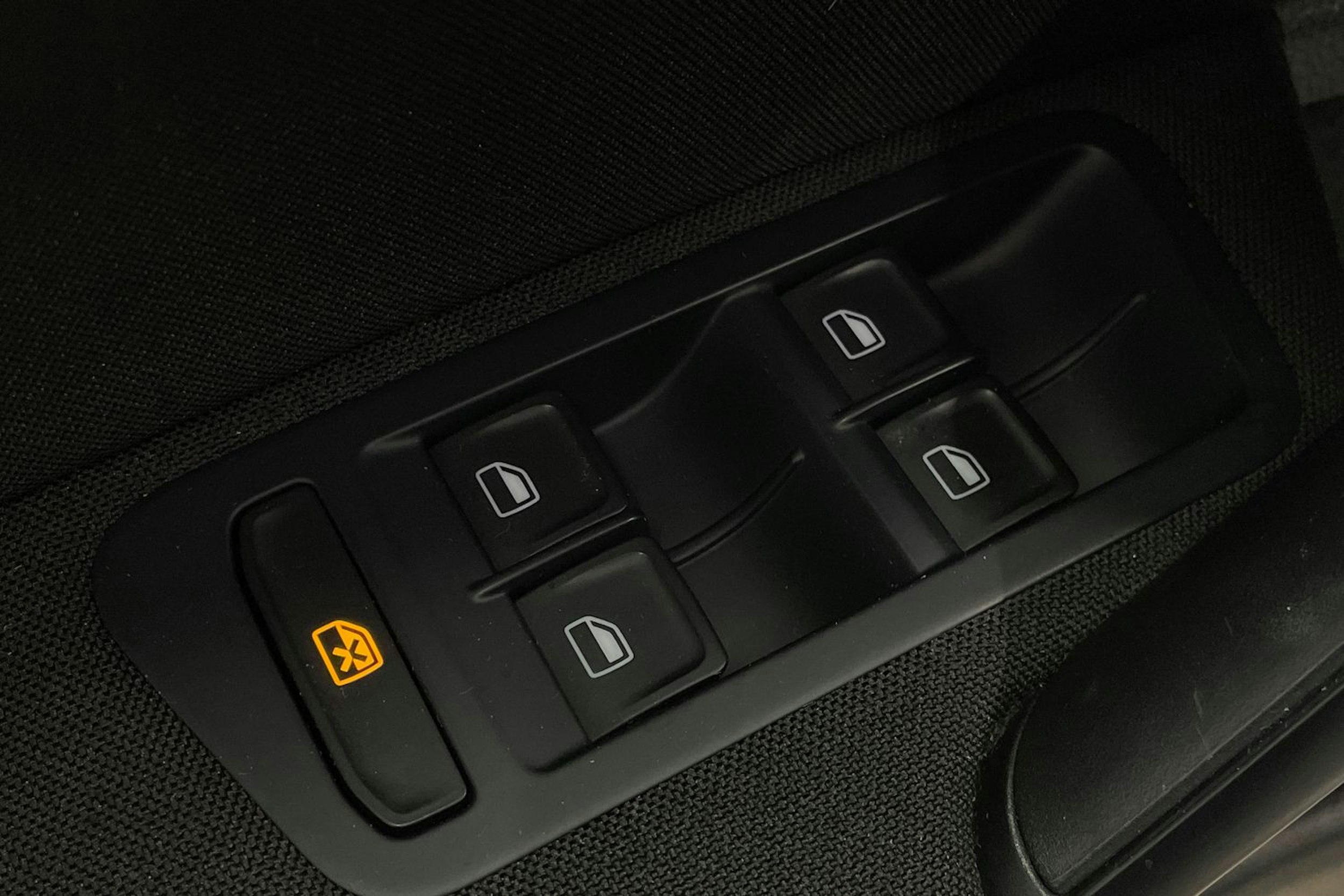 Valkoinen Volkswagen GOLF 2014 kuva 14.