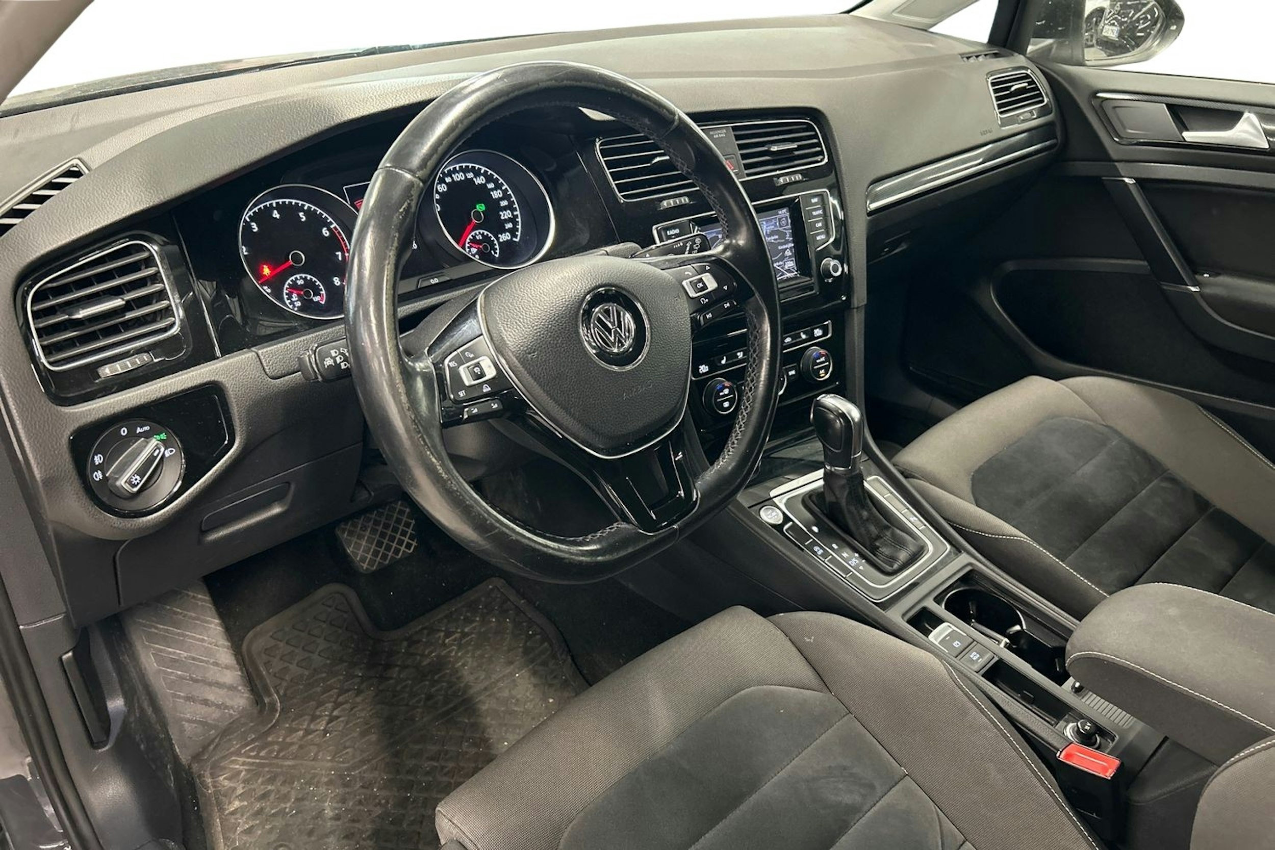 harmaa Volkswagen Golf 2014 kuva 3.