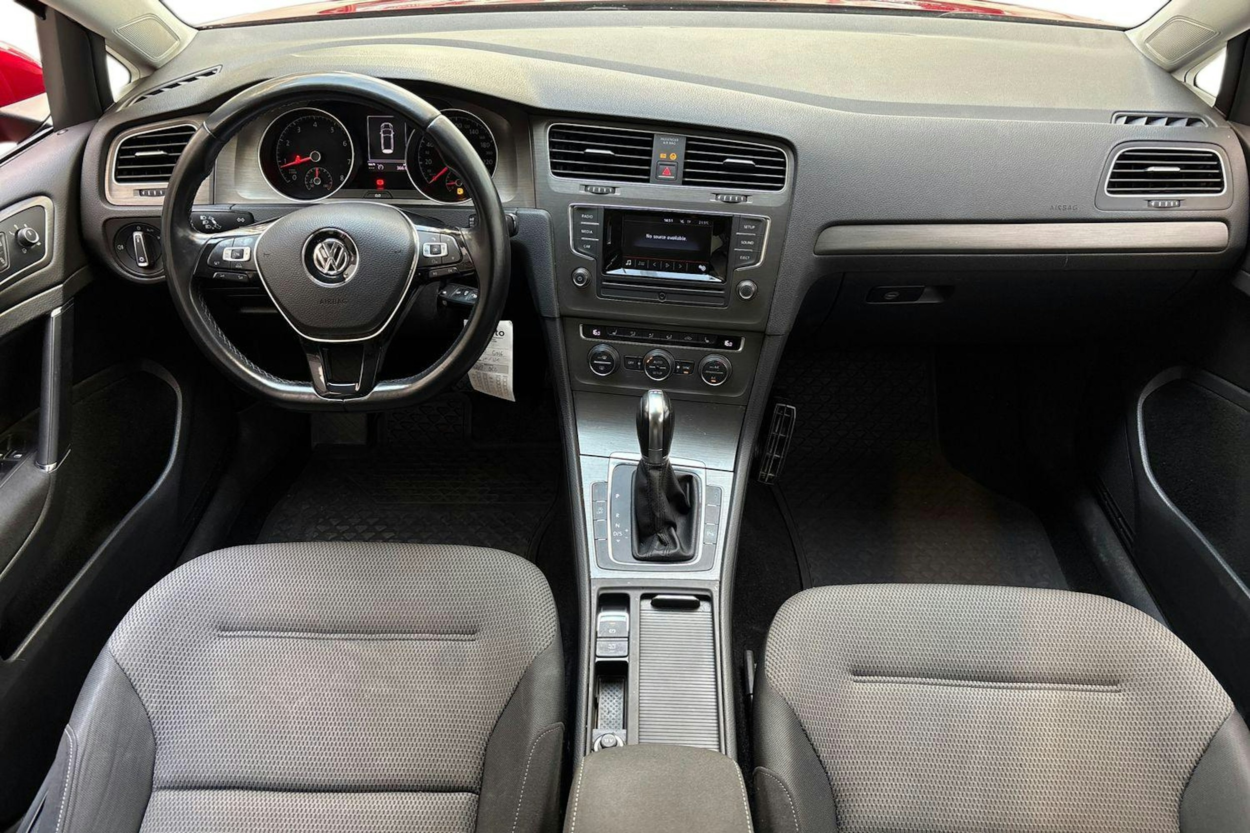 punainen Volkswagen Golf 2014 kuva 9.