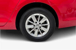 punainen Volkswagen Golf 2014 kuva 11.