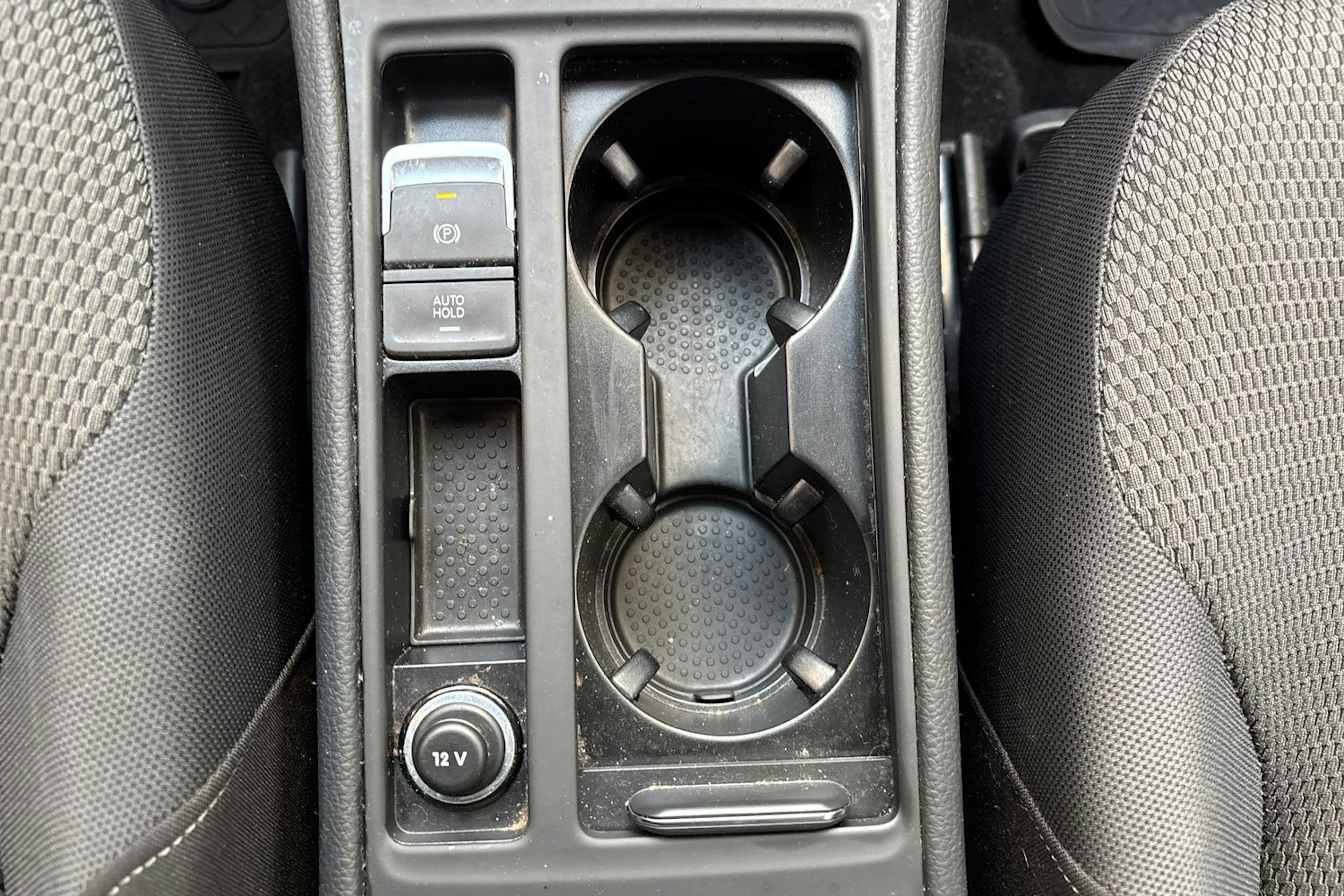 punainen Volkswagen Golf 2014 kuva 24.