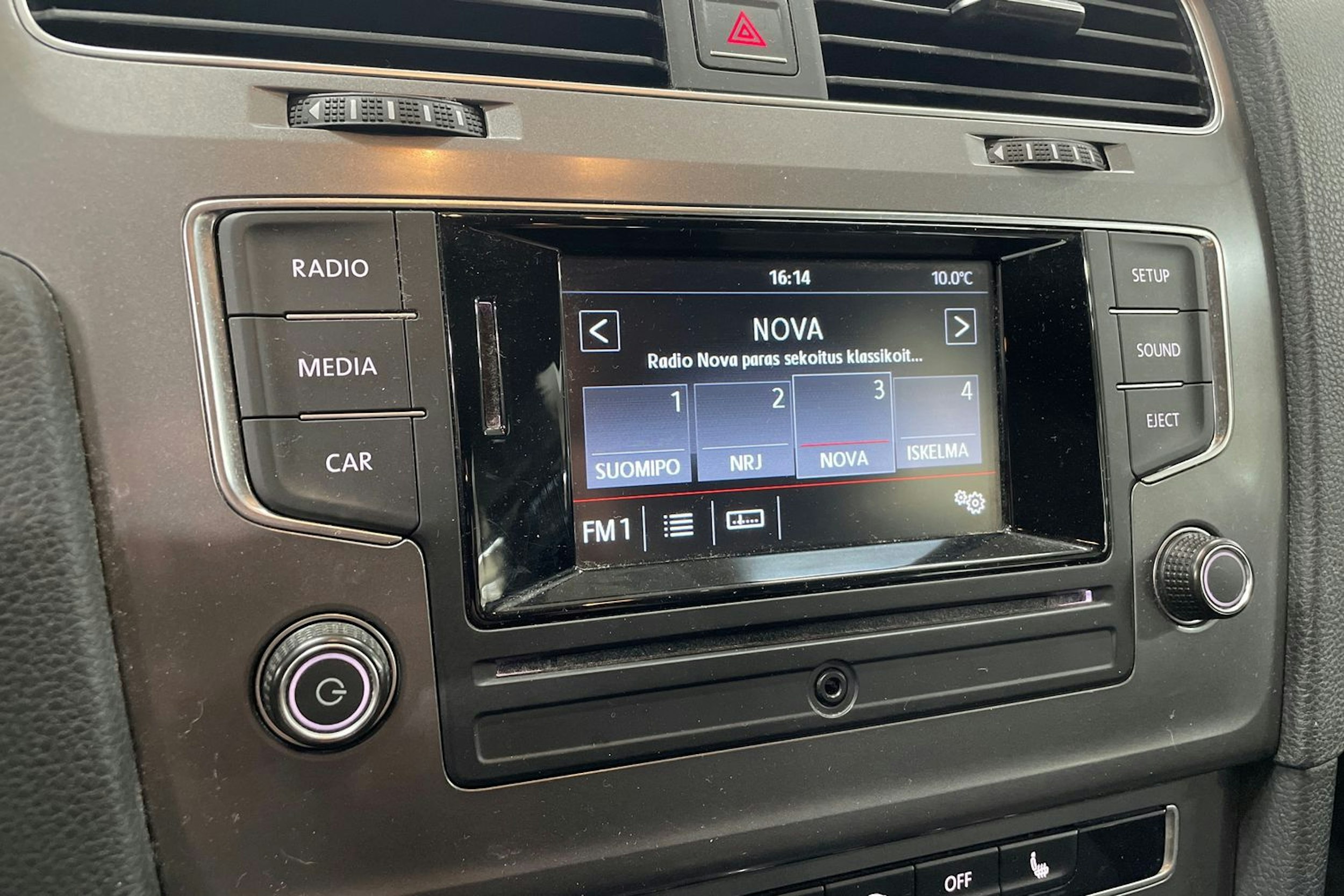 valkoinen Volkswagen Golf 2014 kuva 15.
