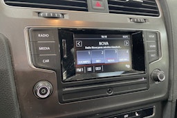 valkoinen Volkswagen Golf 2014 kuva 15.