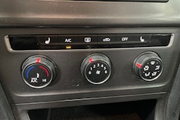 valkoinen Volkswagen Golf 2014 kuva 16.
