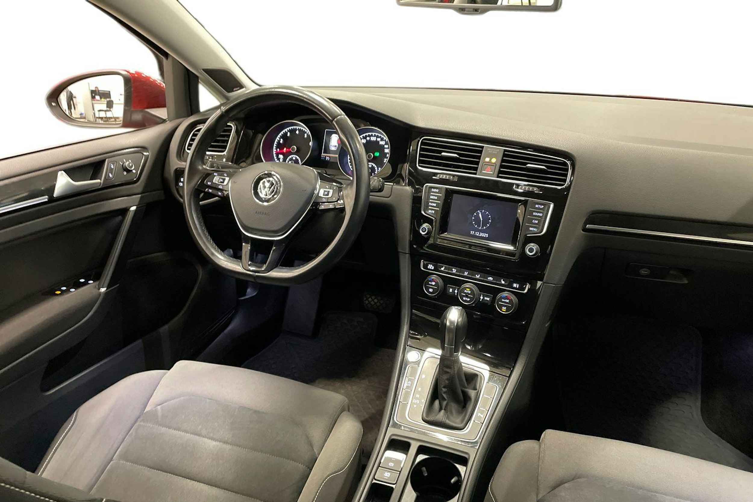 punainen Volkswagen Golf 2014 kuva 9.