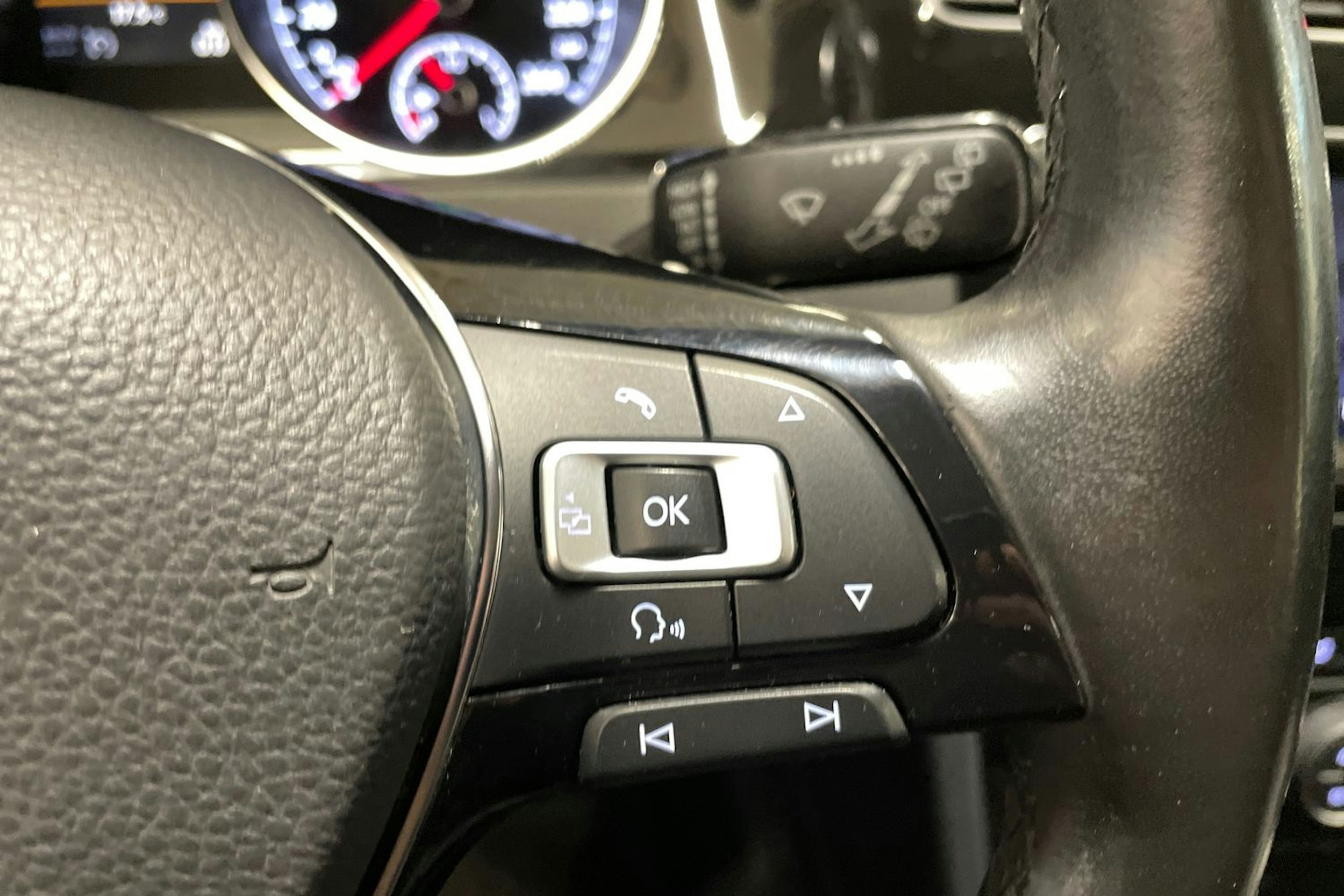 punainen Volkswagen Golf 2014 kuva 16.