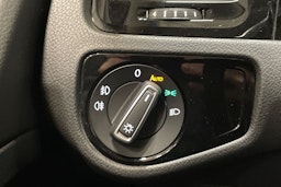 punainen Volkswagen Golf 2014 kuva 19.