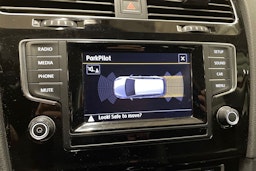 punainen Volkswagen Golf 2014 kuva 20.