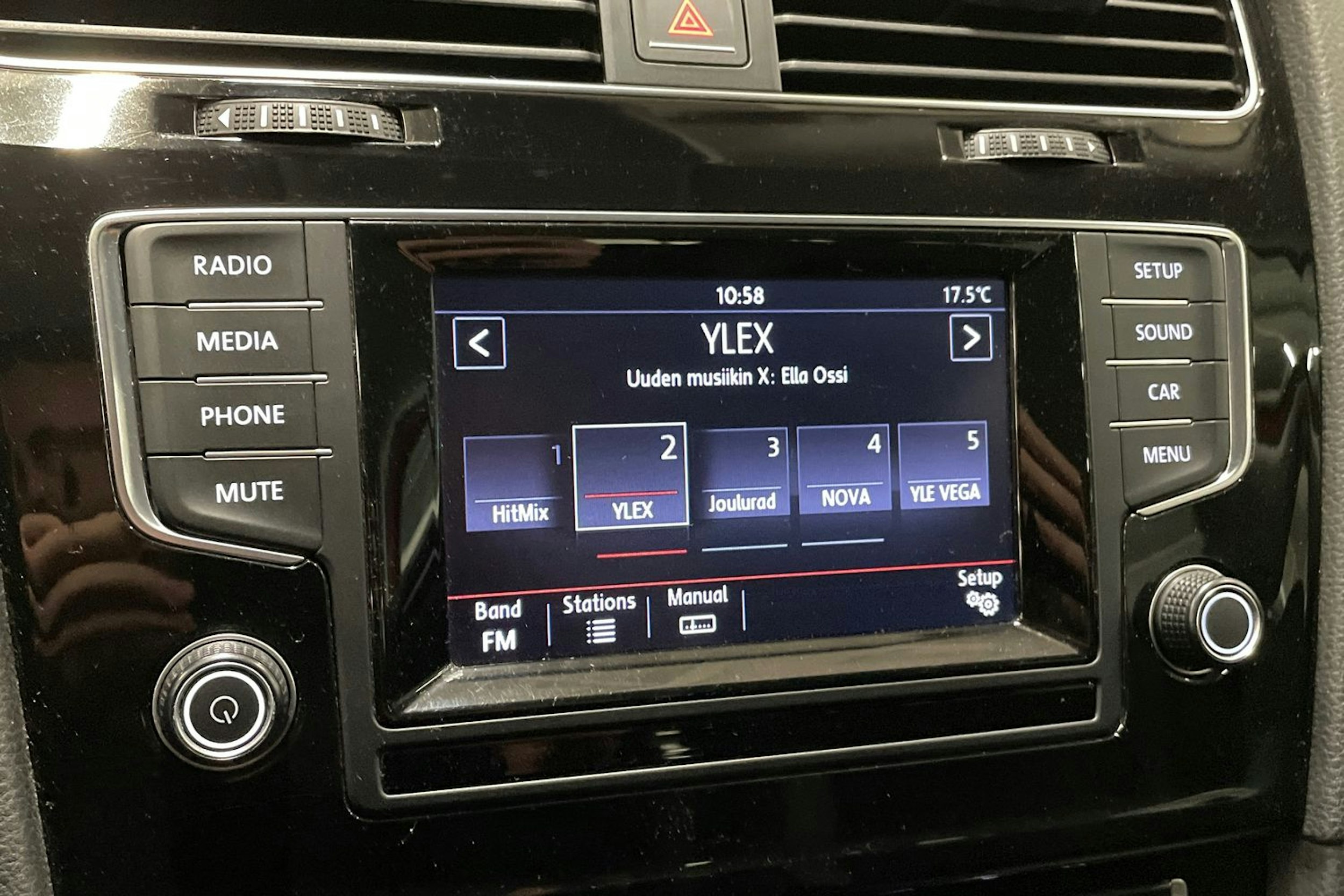 punainen Volkswagen Golf 2014 kuva 21.