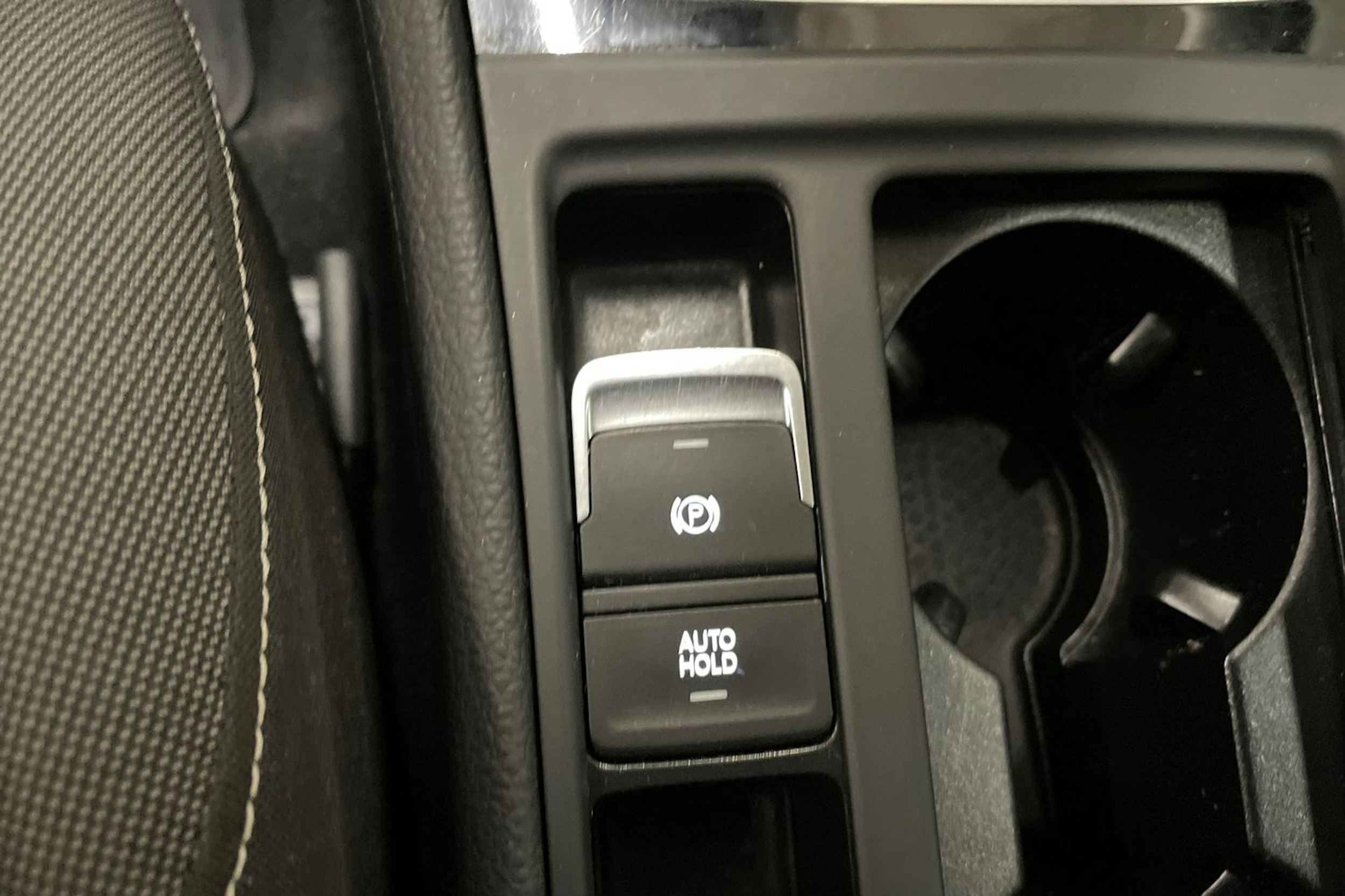 punainen Volkswagen Golf 2014 kuva 26.