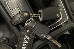 punainen Volkswagen Golf 2014 kuva 27.