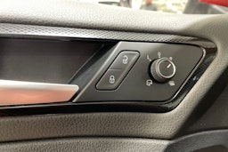 punainen Volkswagen Golf 2014 kuva 29.