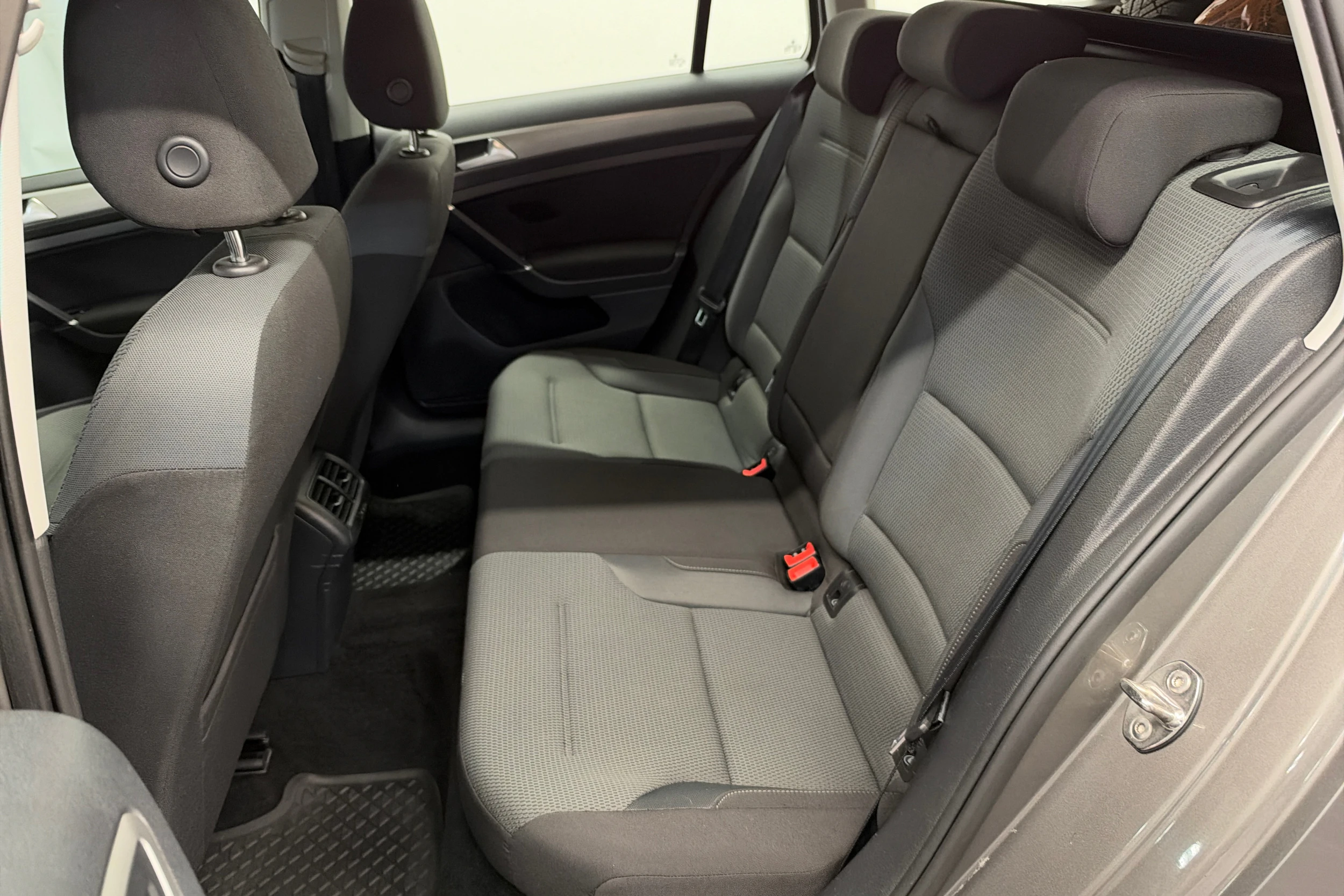 harmaa Volkswagen Golf 2014 kuva 11.