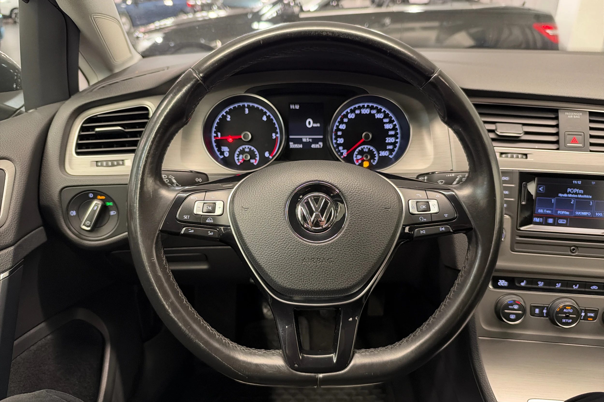 harmaa Volkswagen Golf 2014 kuva 15.