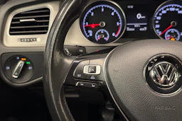 harmaa Volkswagen Golf 2014 kuva 17.