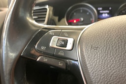 harmaa Volkswagen Golf 2014 kuva 13.