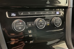 harmaa Volkswagen Golf 2014 kuva 15.