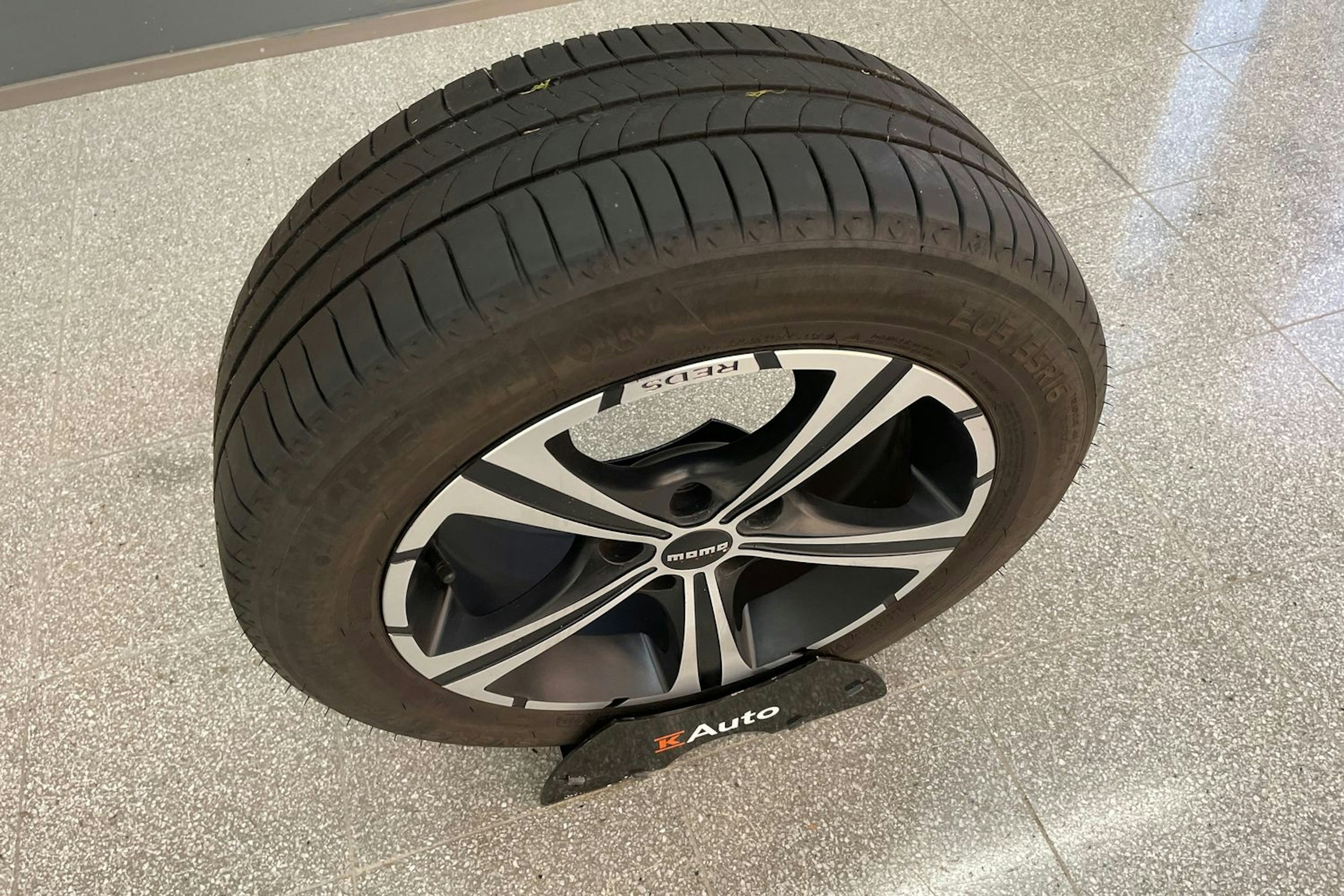 harmaa Volkswagen Golf 2014 kuva 19.