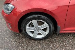 punainen Volkswagen Golf 2014 kuva 9.