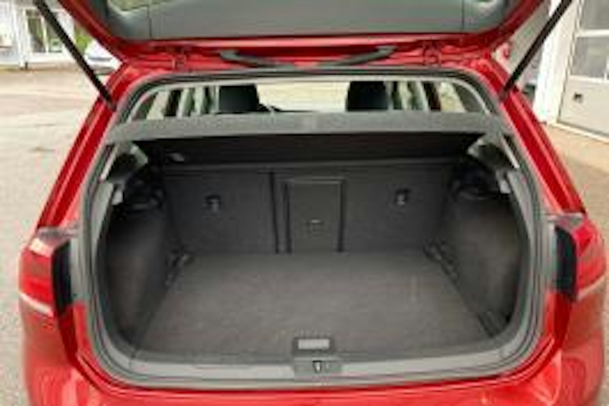 punainen Volkswagen Golf 2014 kuva 11.