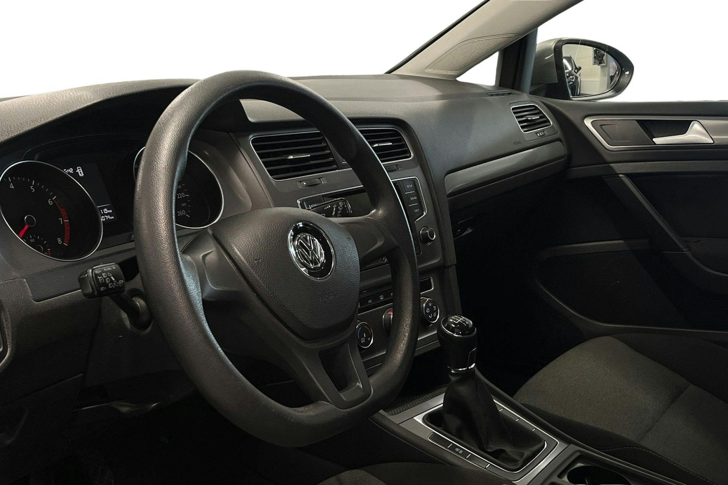 harmaa Volkswagen Golf 2014 kuva 7.