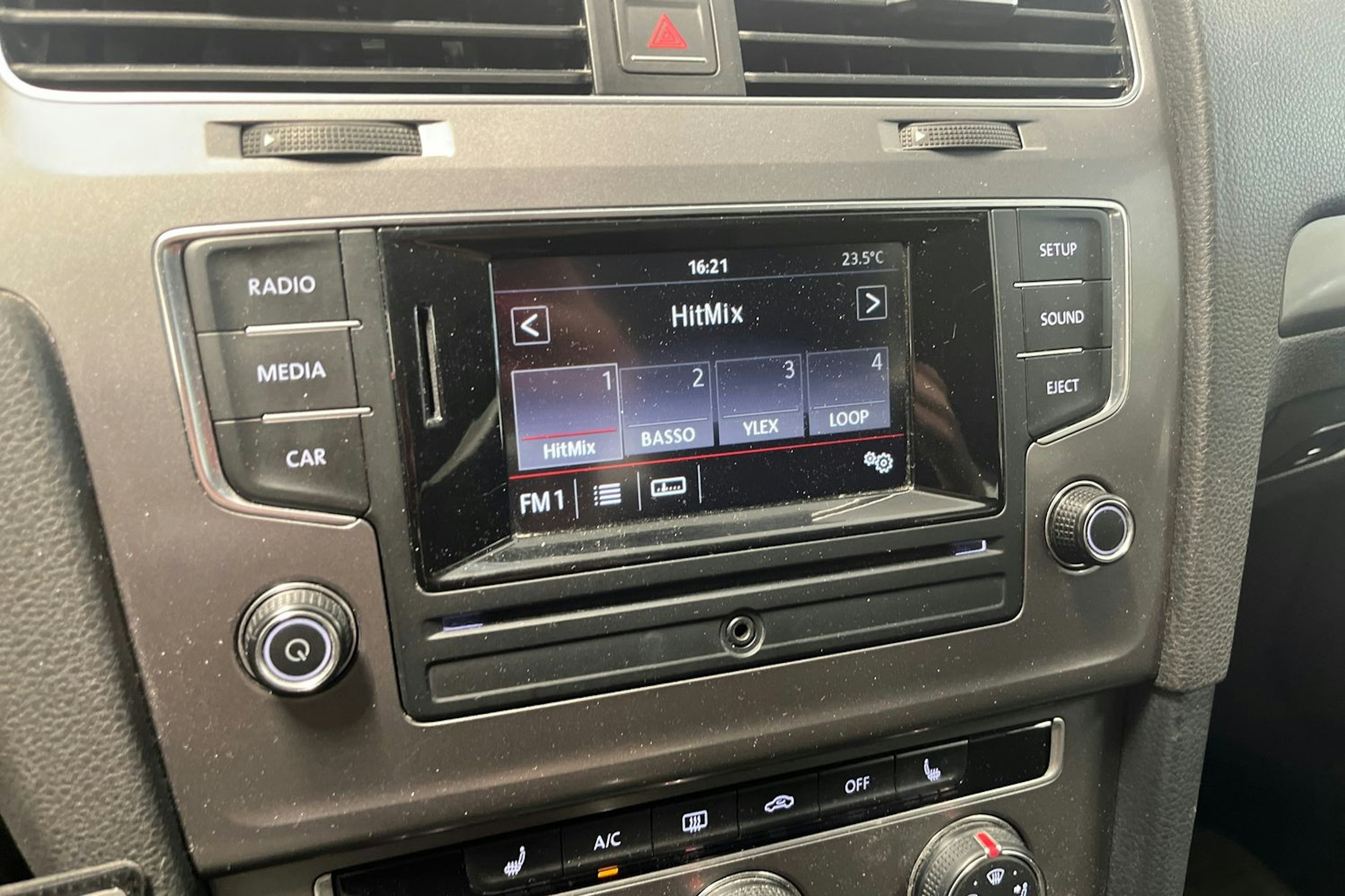 harmaa Volkswagen Golf 2014 kuva 21.