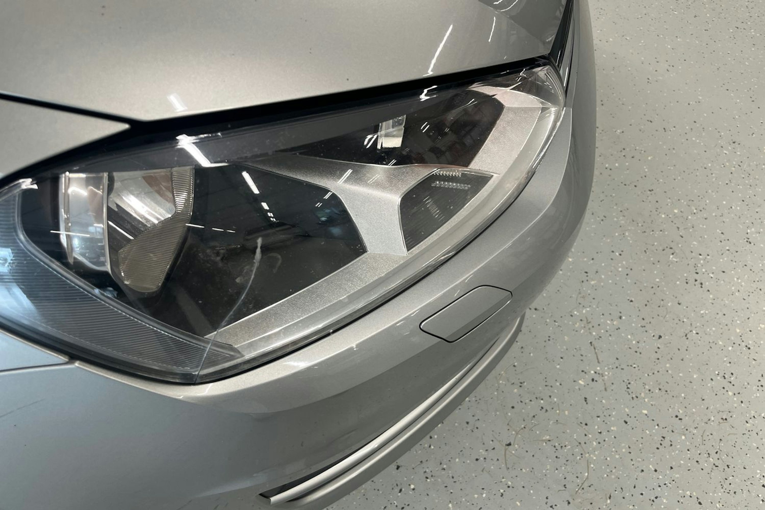 harmaa Volkswagen Golf 2014 kuva 27.