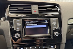 Valkoinen Volkswagen GOLF 2014 kuva 37.