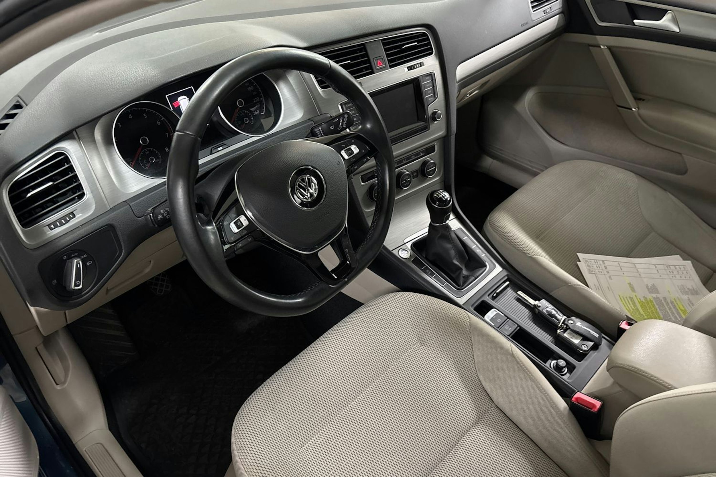 Sininen Volkswagen GOLF 2014 kuva 3.