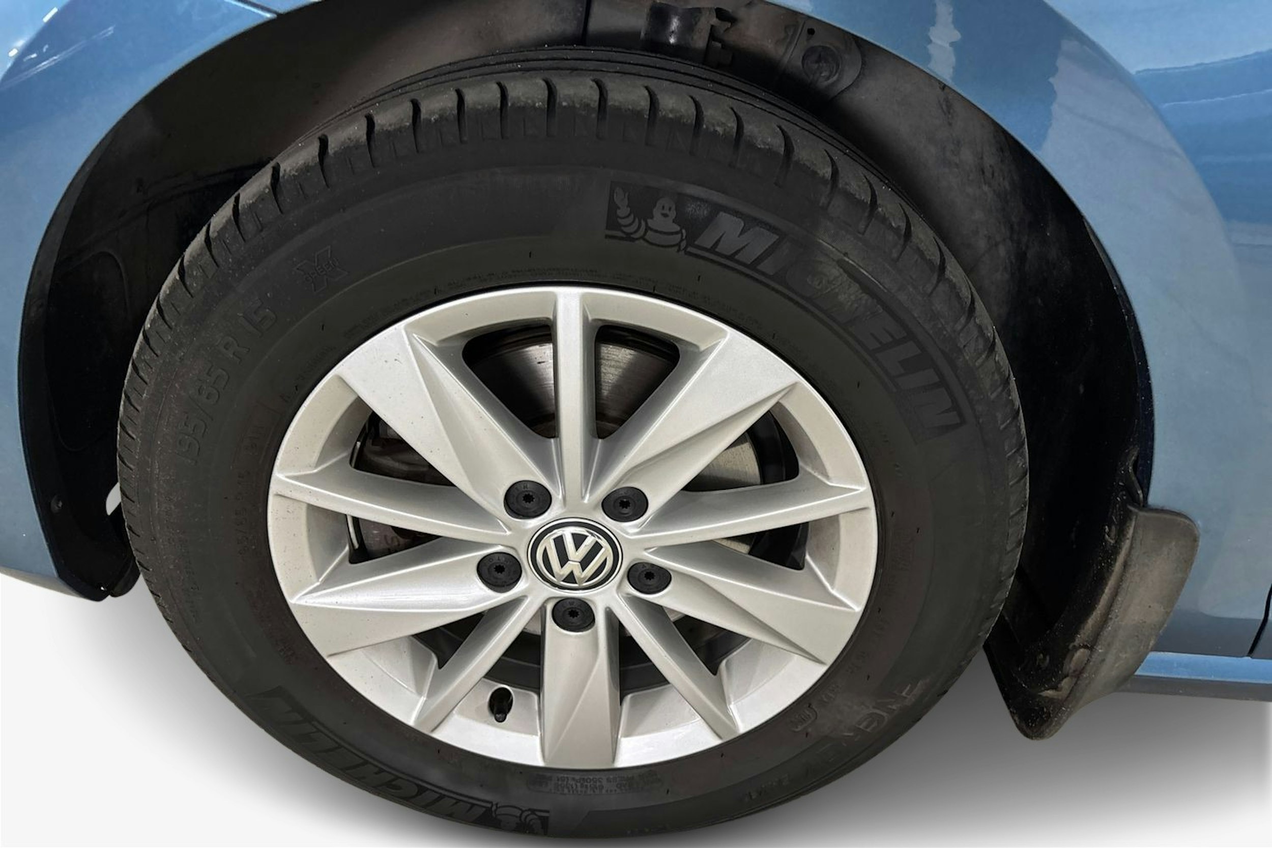 Sininen Volkswagen GOLF 2014 kuva 11.