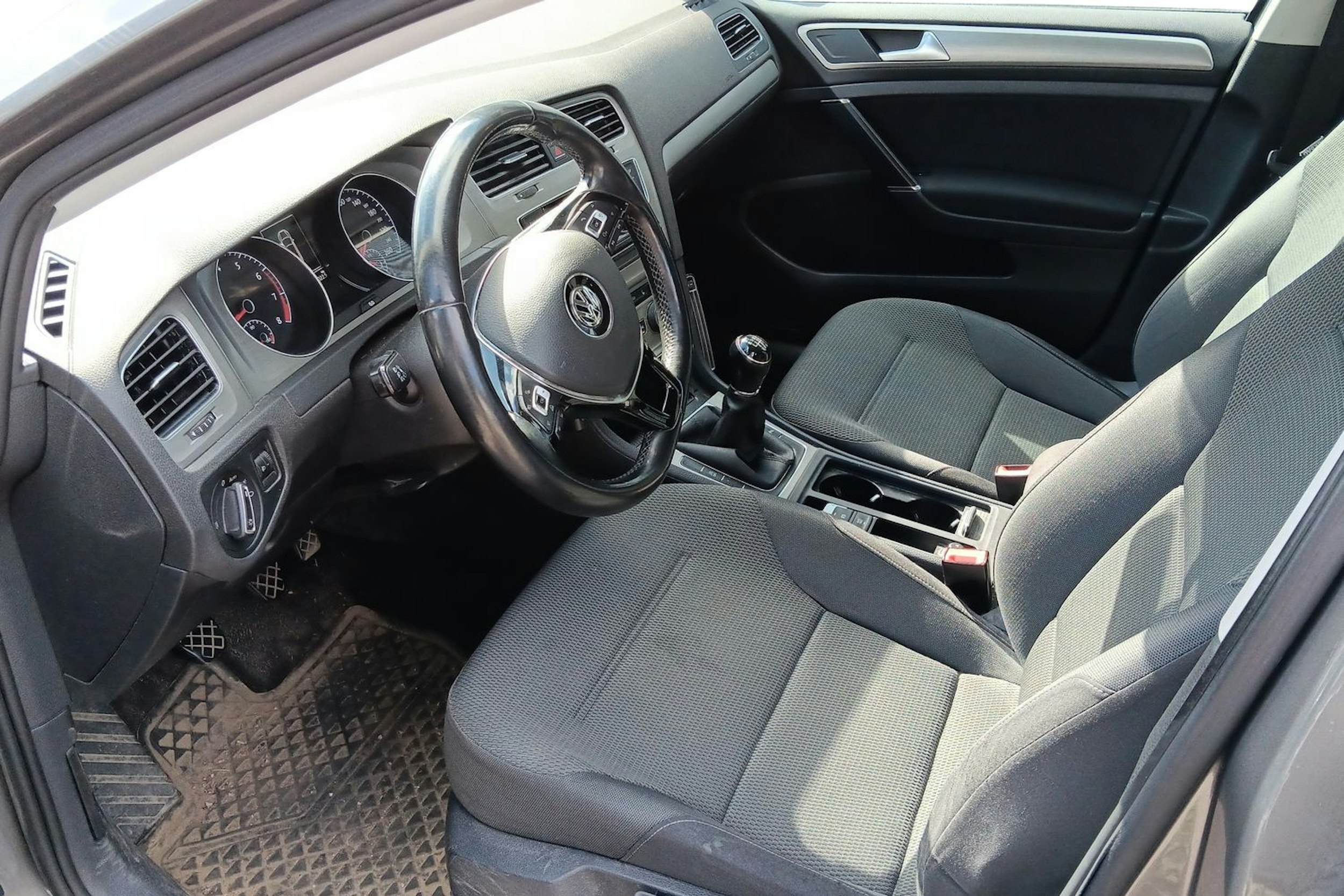 Harmaa Volkswagen GOLF 2014 kuva 3.