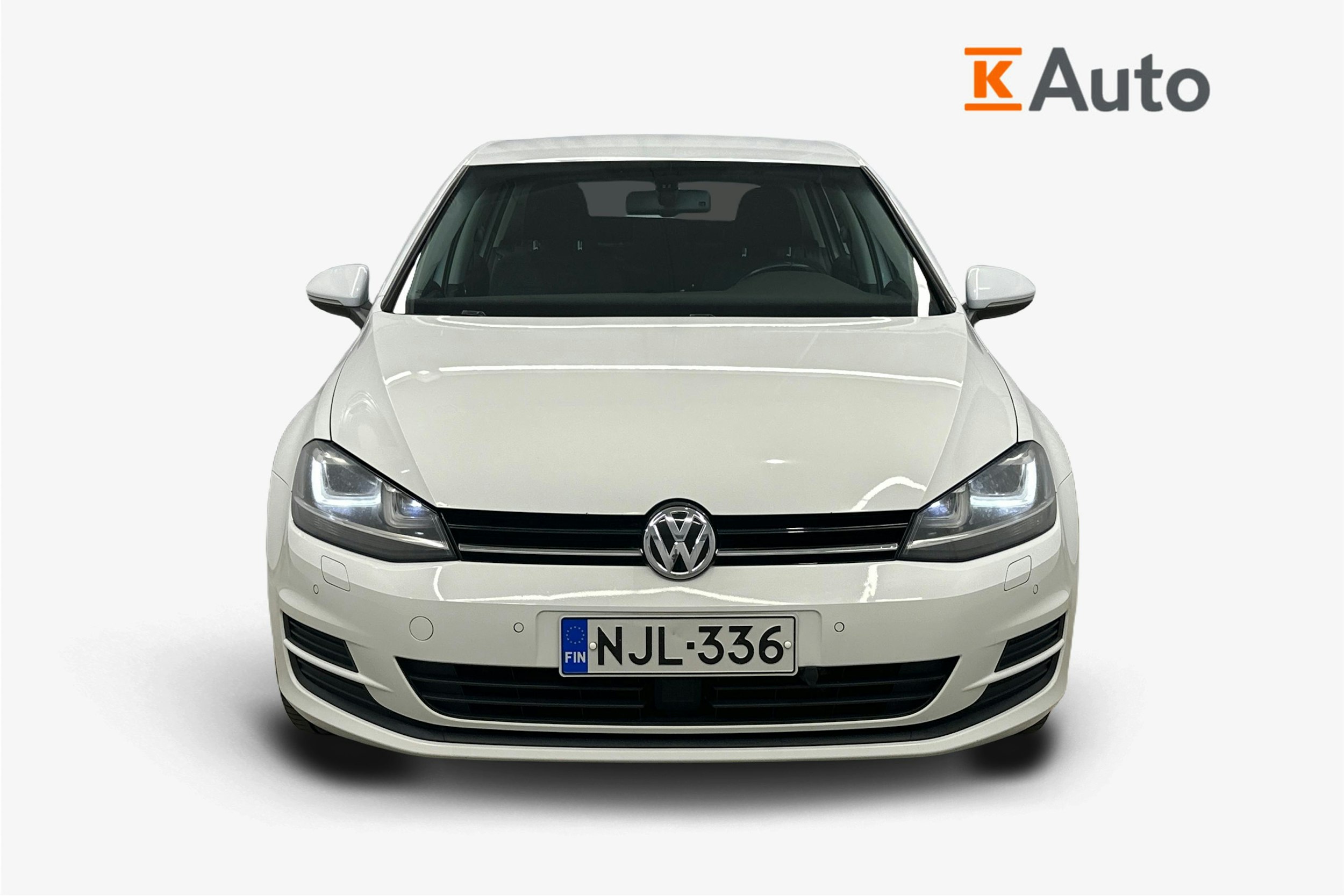 valkoinen Volkswagen Golf 2014 kuva 4.