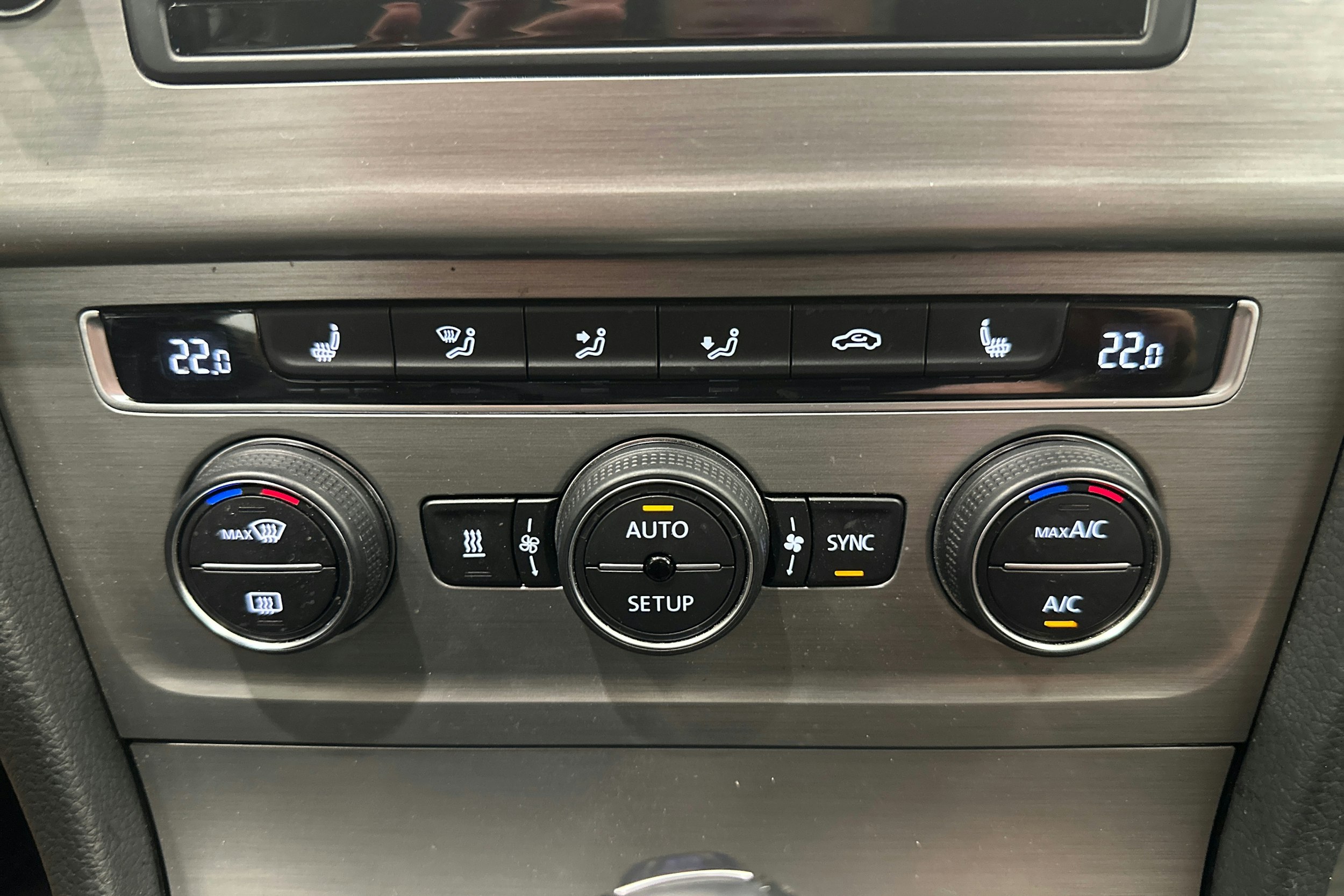 valkoinen Volkswagen Golf 2014 kuva 19.