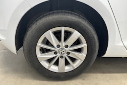 valkoinen Volkswagen Golf 2014 kuva 21.