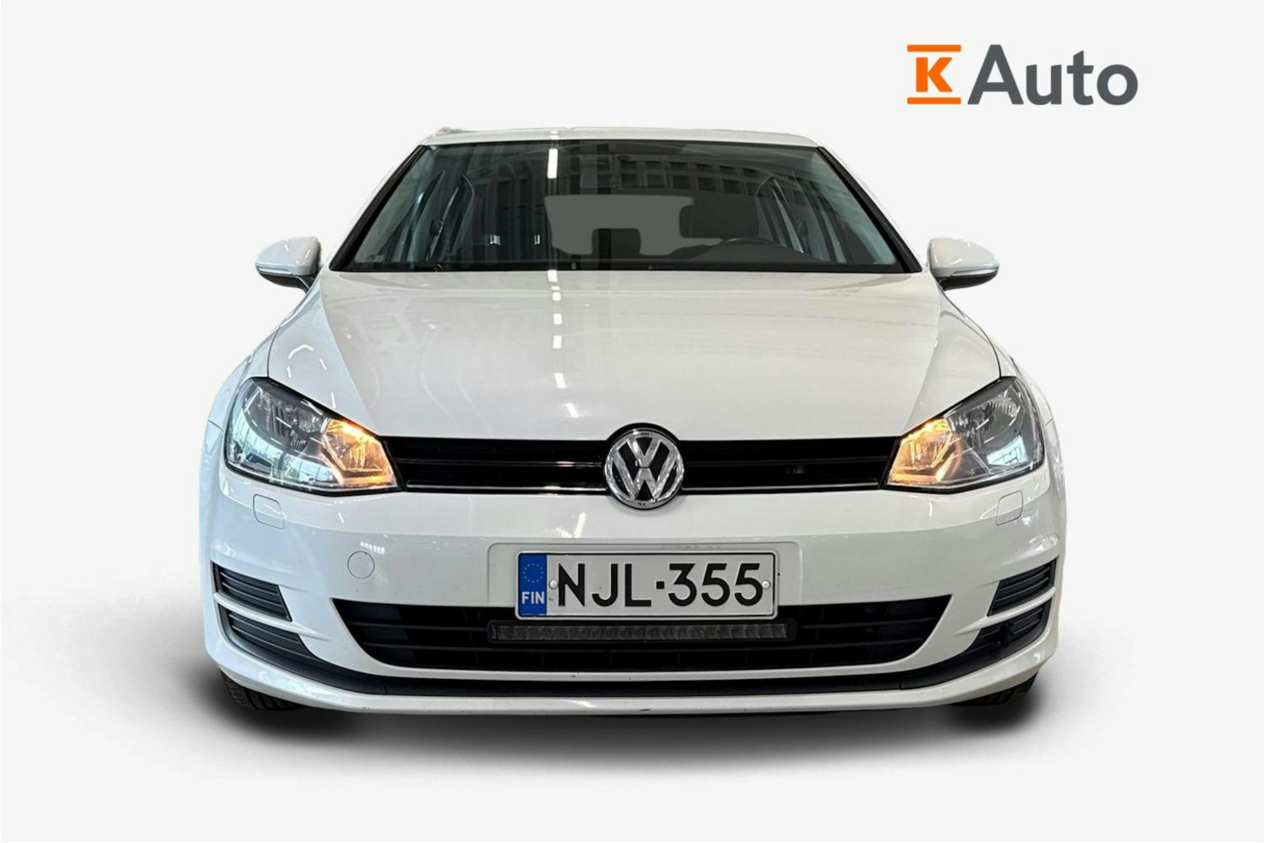 valkoinen Volkswagen Golf 2014 kuva 5.