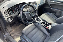musta Volkswagen Golf 2014 kuva 3.