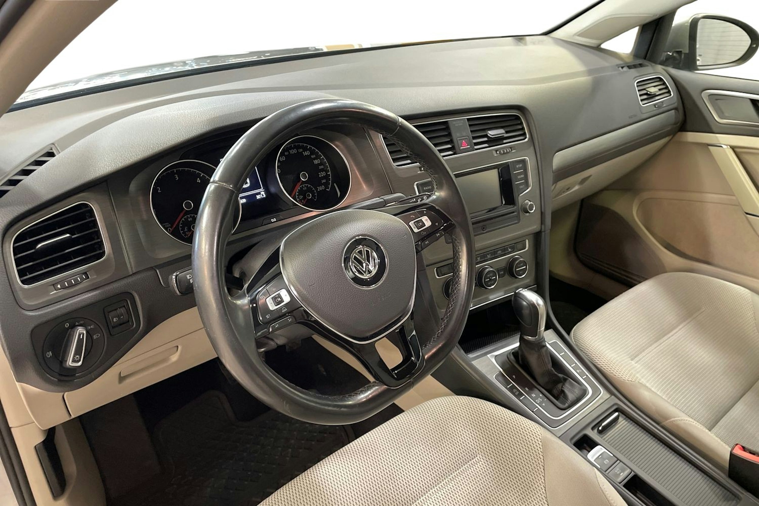 met. harmaa Volkswagen Golf 2014 kuva 7.
