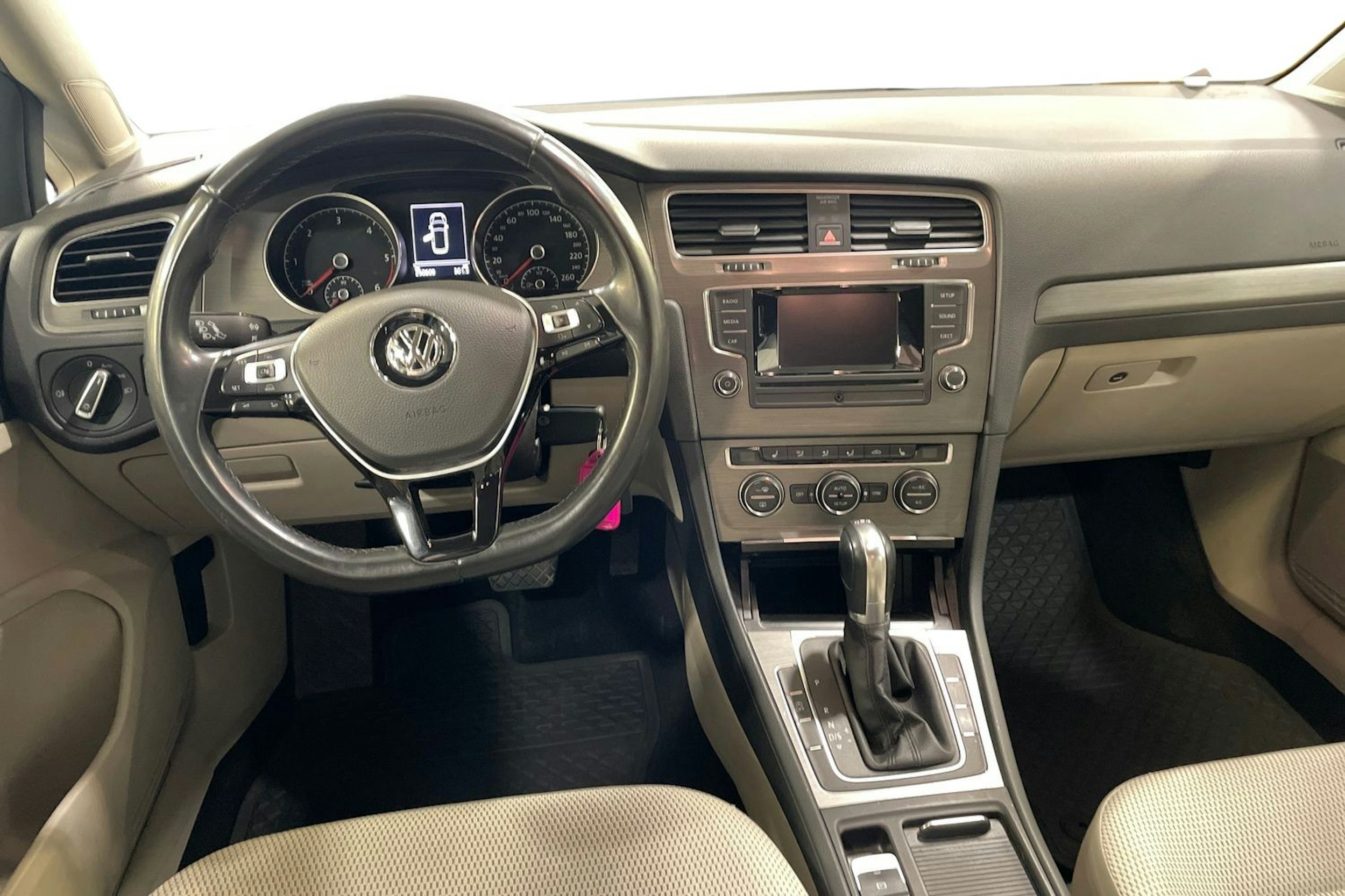 met. harmaa Volkswagen Golf 2014 kuva 9.