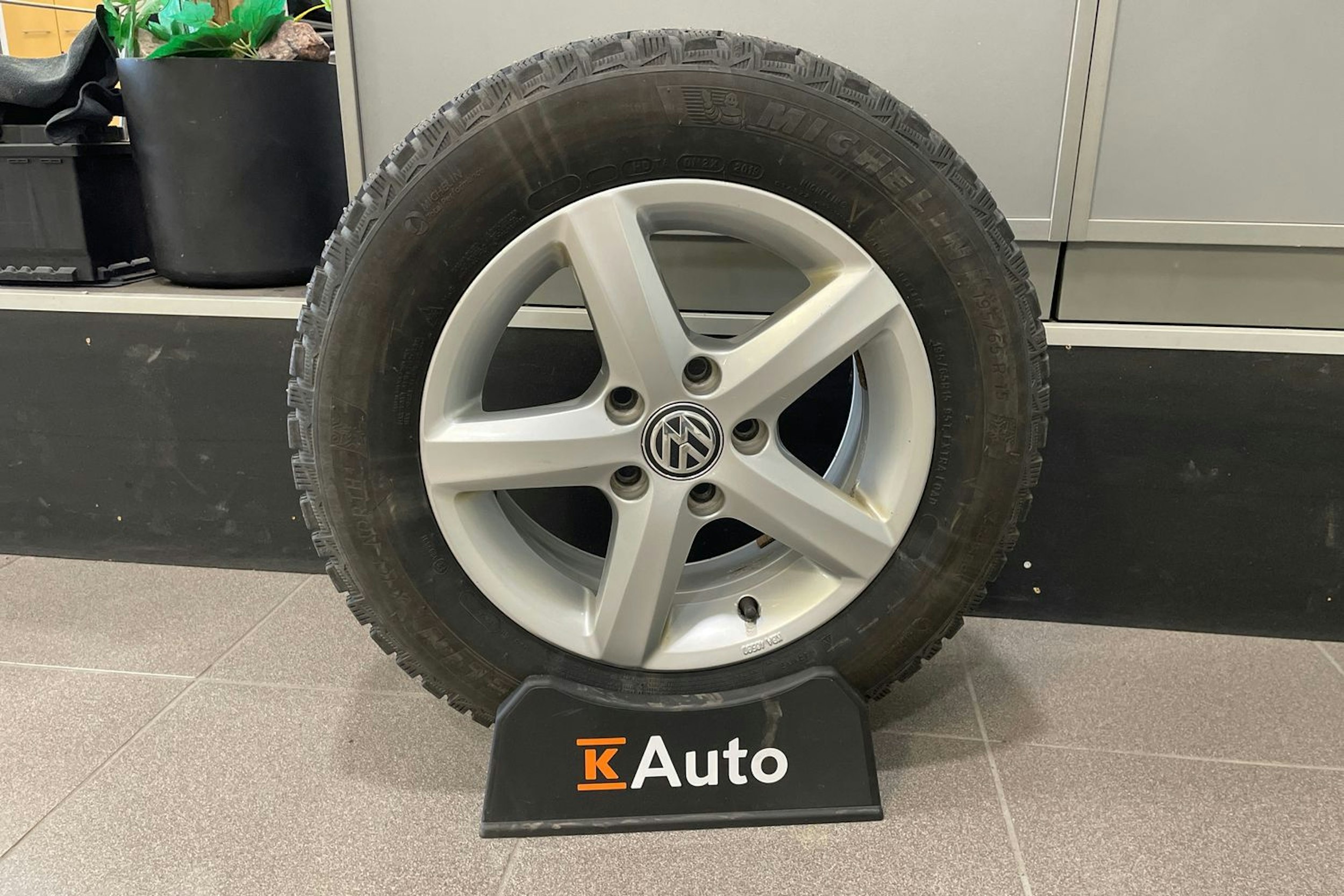 met. harmaa Volkswagen Golf 2014 kuva 21.