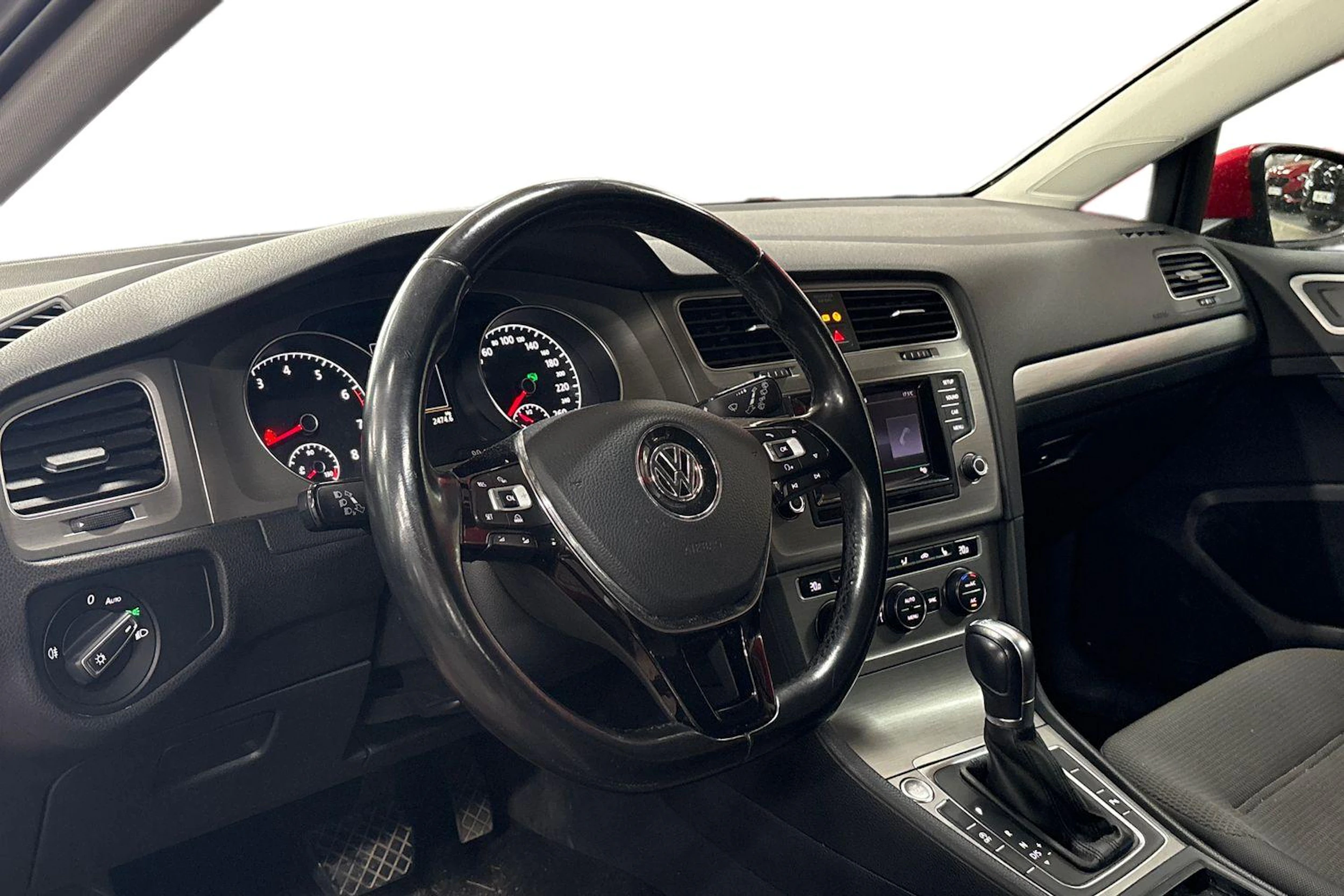 punainen Volkswagen Golf 2014 kuva 3.